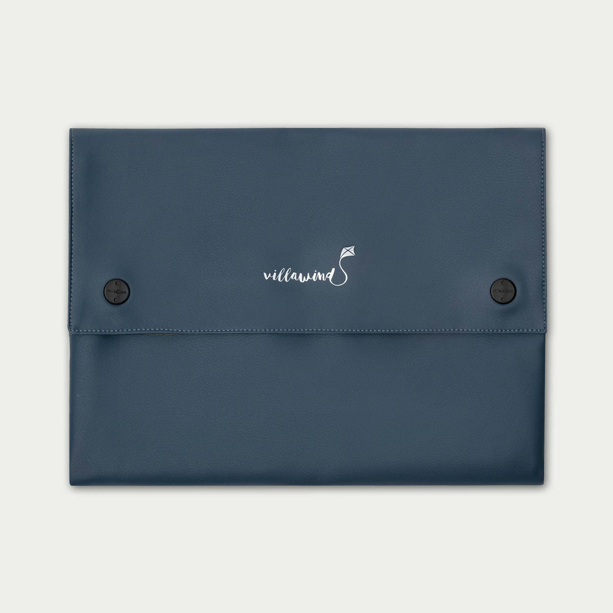 Faltbare Wickeltasche von Villawind für unterwegs in der Farbe Navy